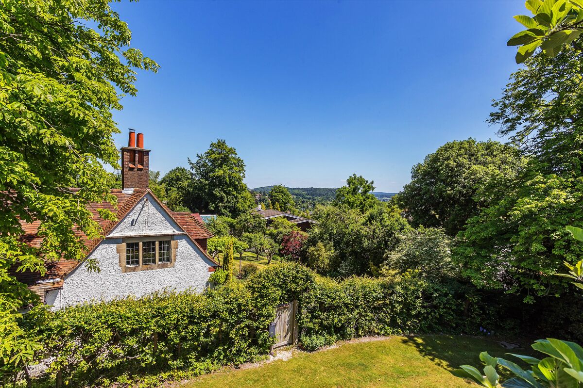 house for sale in Upper Guildown Road, Guildford, Surrey, GU2