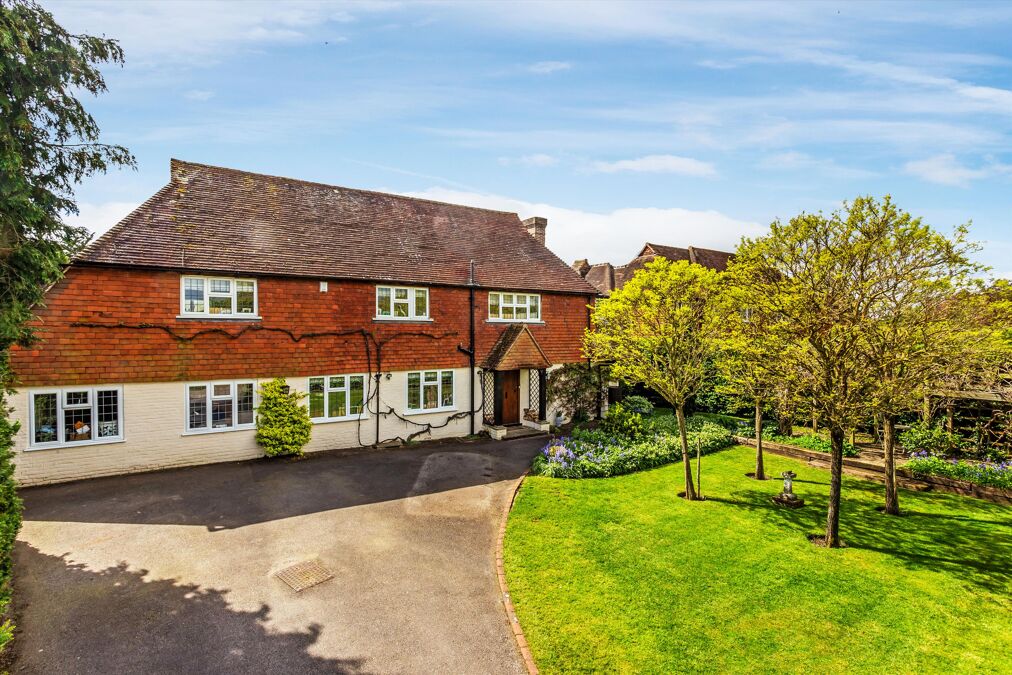 Image of Dedswell Drive, West Clandon, Guildford, Surrey, GU4 7TQ