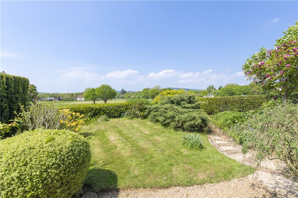 อสังหาริมทรัพย์สำหรับจำหน่าย Forest Green, Dorking, Surrey, RH5