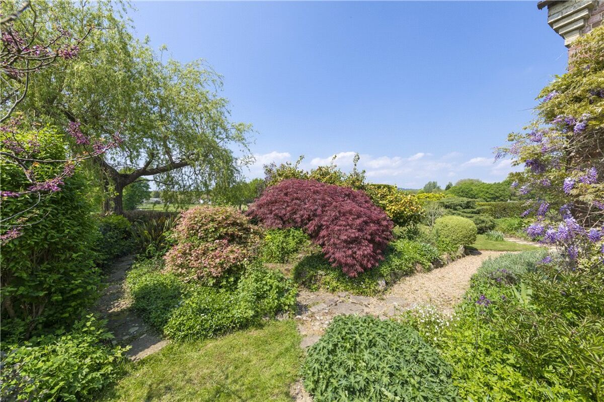 อสังหาริมทรัพย์สำหรับจำหน่าย Forest Green, Dorking, Surrey, RH5