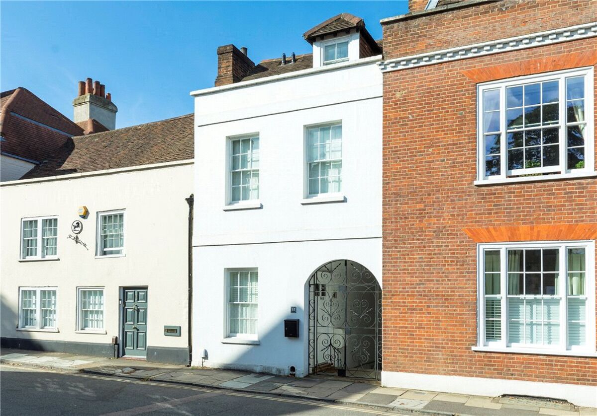 house for sale in Quarry Street, Guildford, Surrey, GU1 GLD180111