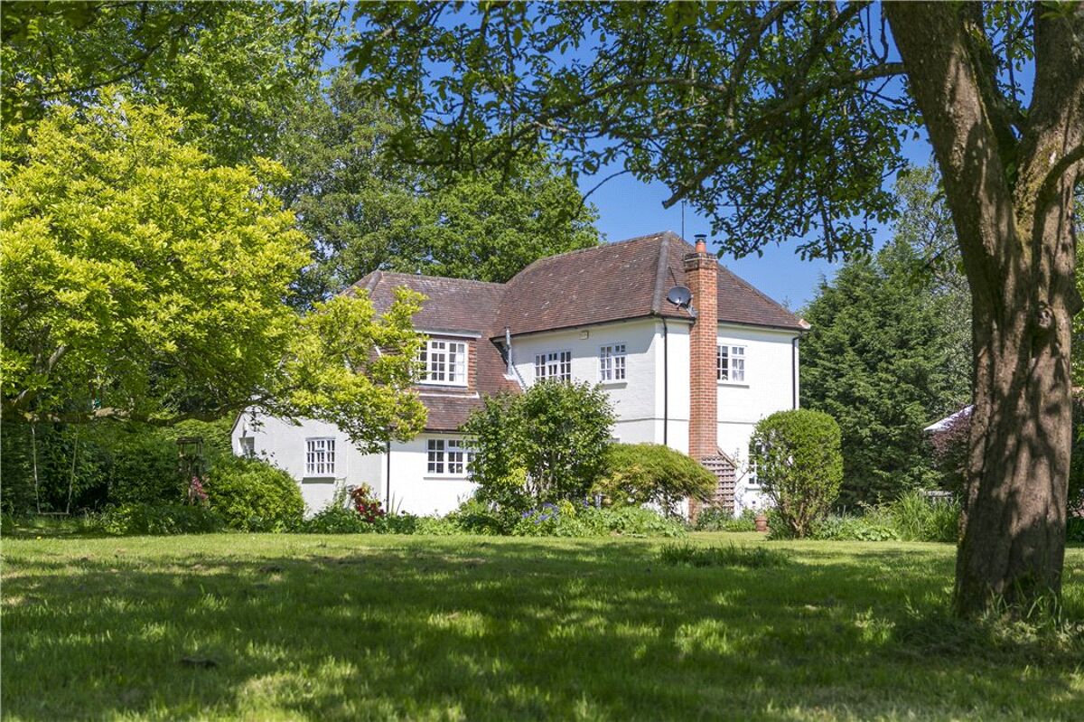 house for sale in Road, Godalming, Surrey, GU8 GLD180155