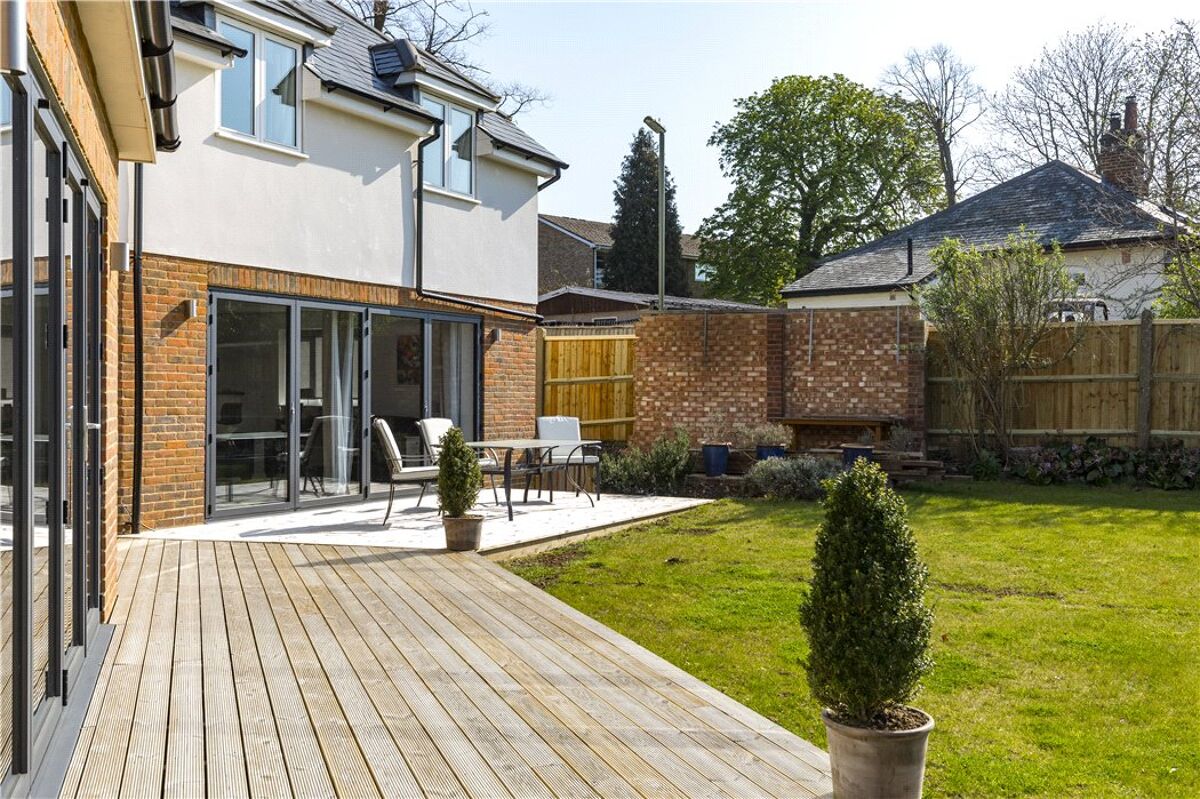 house for sale in Boxgrove Road, Guildford, Surrey, GU1 GLD180158