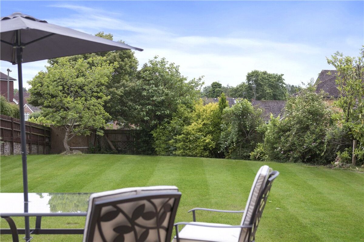 house for sale in Boxgrove Road, Guildford, Surrey, GU1 GLD180158