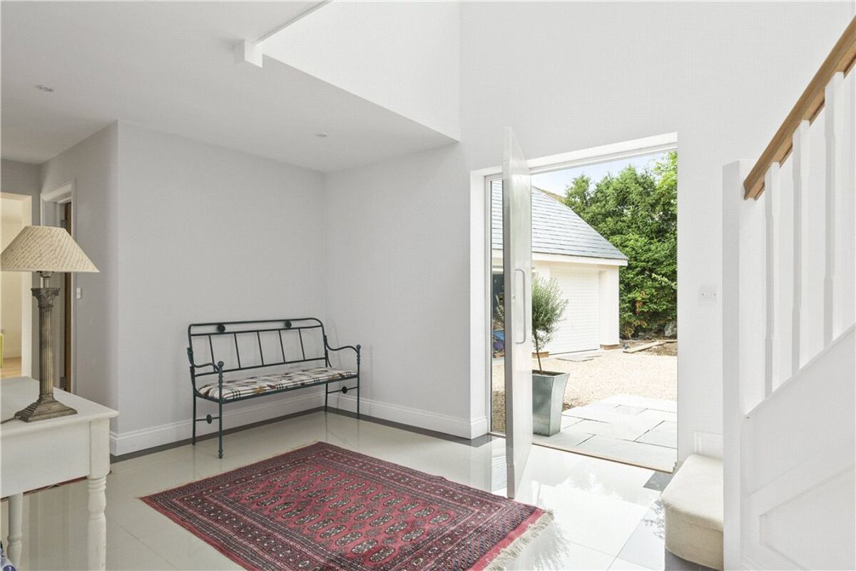 house for sale in Boxgrove Road, Guildford, Surrey, GU1 GLD180158