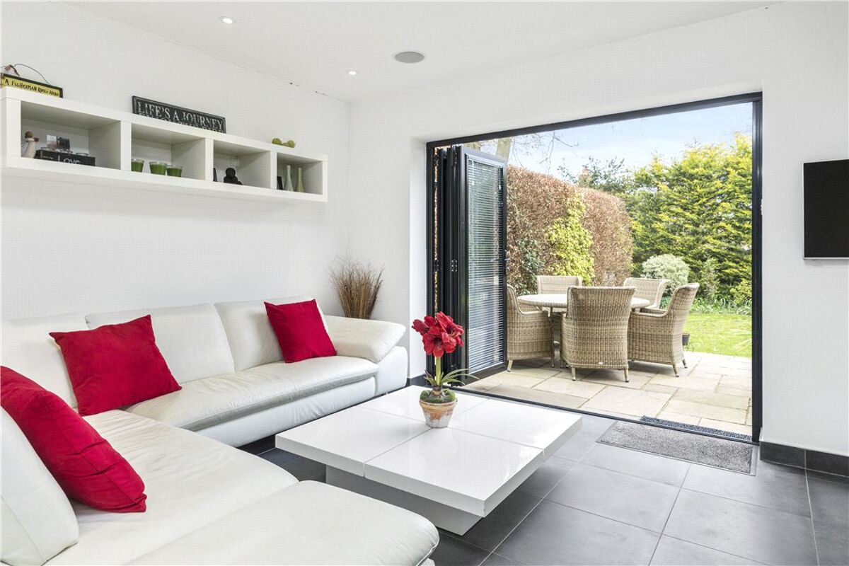 house for sale in Meads Road, Guildford, Surrey, GU1 GLD180200