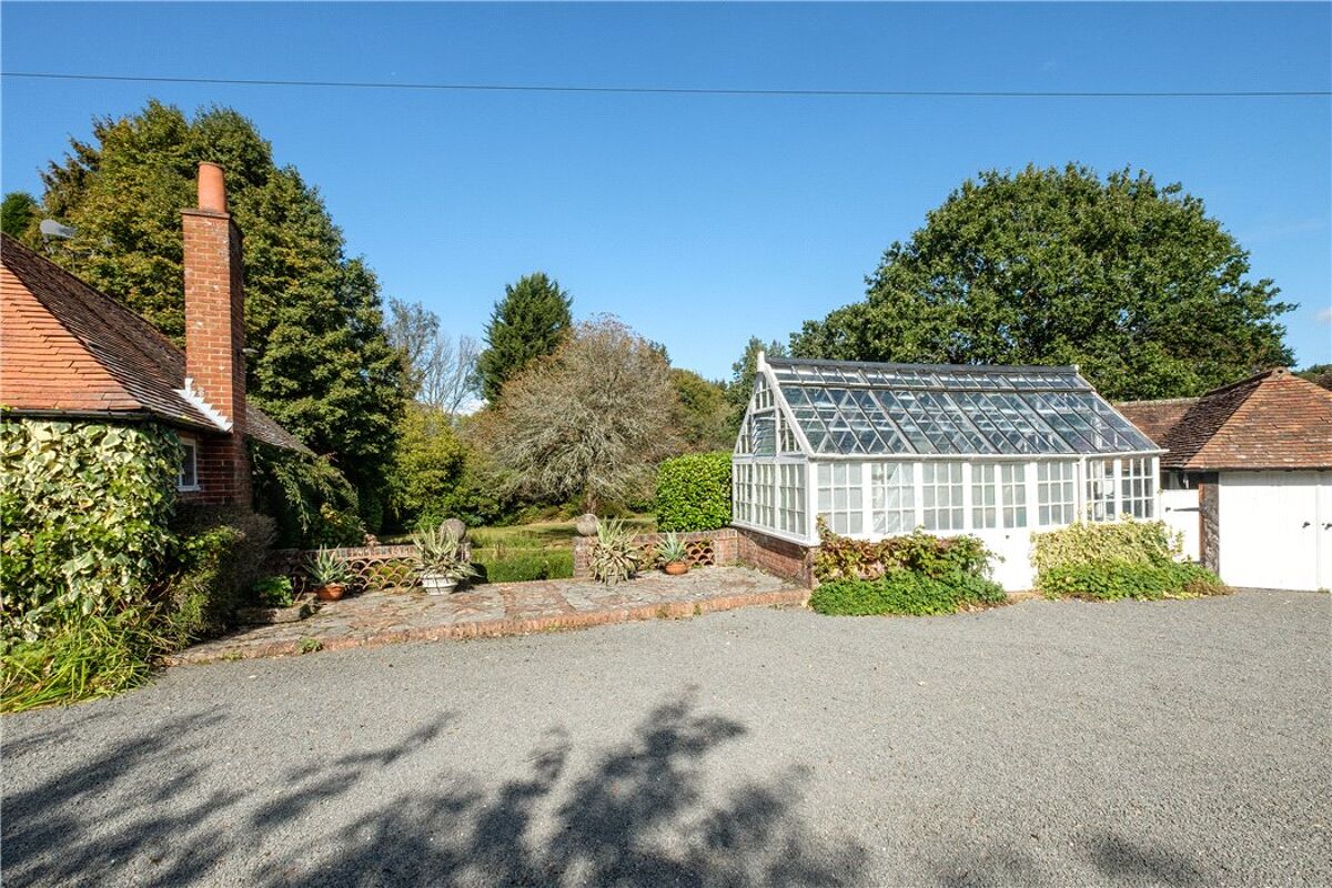 house for sale in Pickhurst Road, Chiddingfold, Godalming, Surrey, GU8