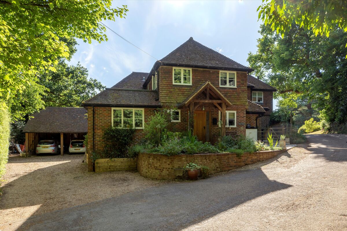 house for sale in Foxbury, Upper Vann, Godalming, Surrey, GU8