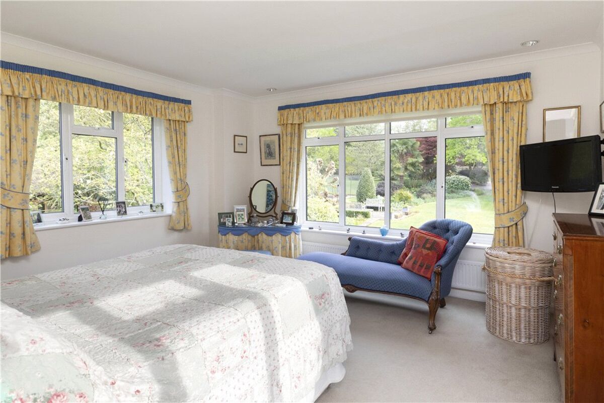 Ejendomme til salg Hoe Lane, Peaslake, Guildford, Surrey, GU5