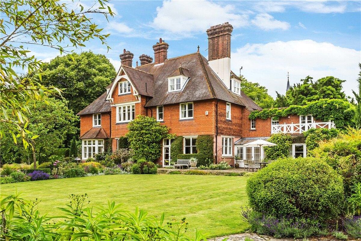 house for sale in Shamley Green, Guildford, Surrey, GU5 GLD180324 Knight Frank