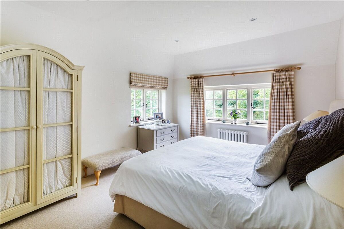 house for sale in Mill Lane, Chiddingfold, Godalming, Surrey, GU8