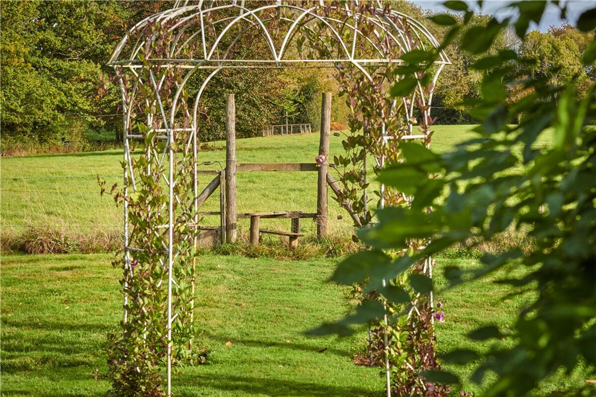 Property for sale Fisher Lane, Chiddingfold, Godalming, Surrey, GU8