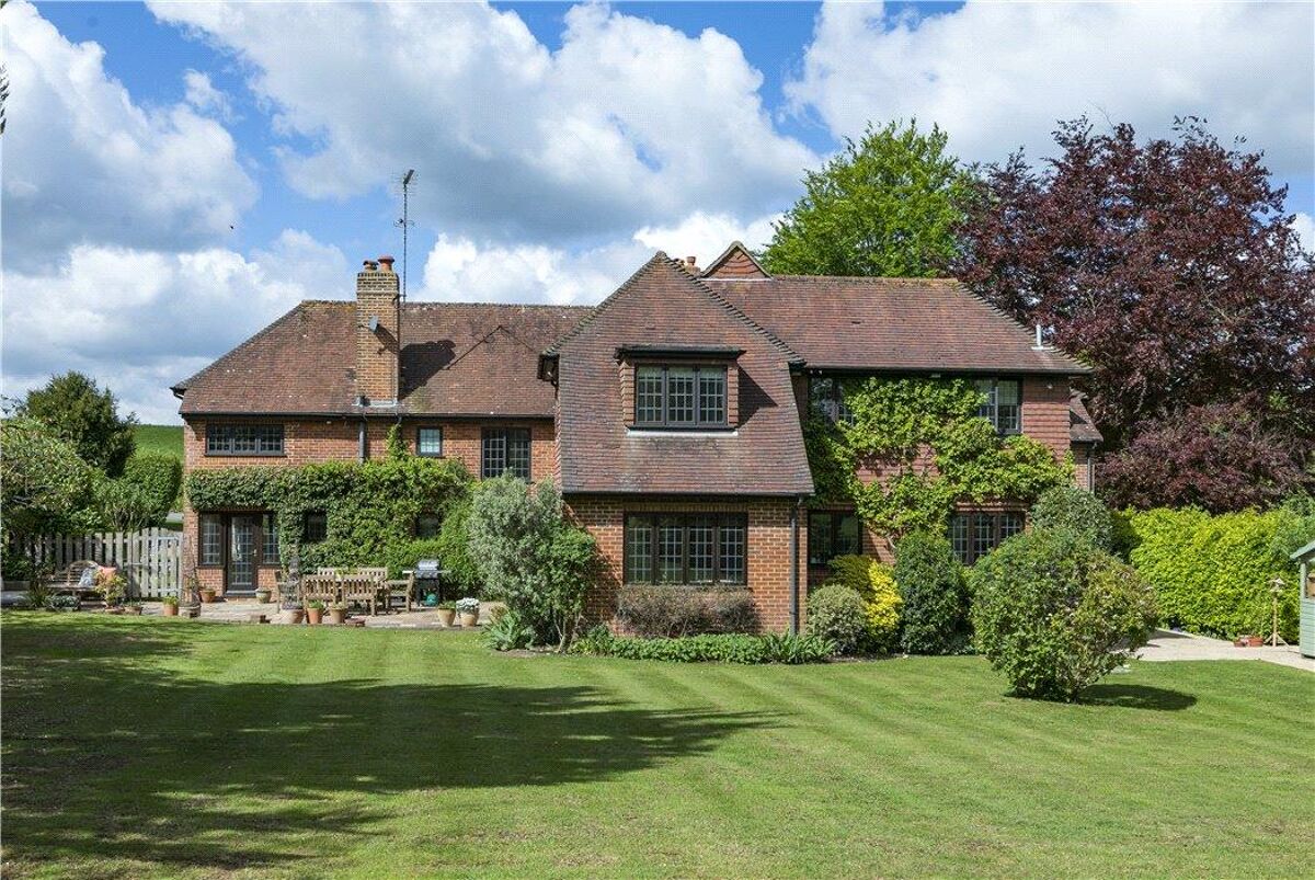 house for sale in Wix Hill, West Horsley, Leatherhead, Surrey, KT24 gld180347 Knight Frank