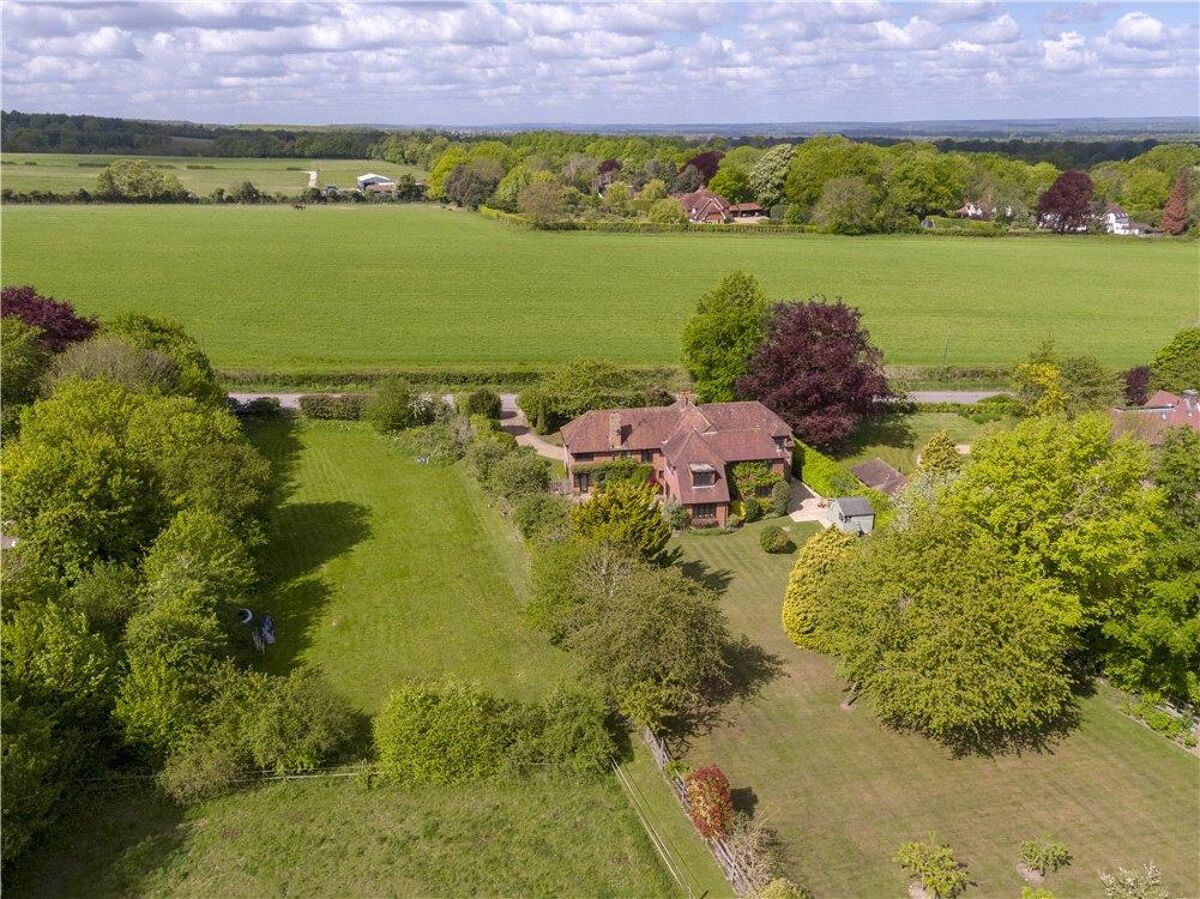 house for sale in Wix Hill, West Horsley, Leatherhead, Surrey, KT24 gld180347 Knight Frank