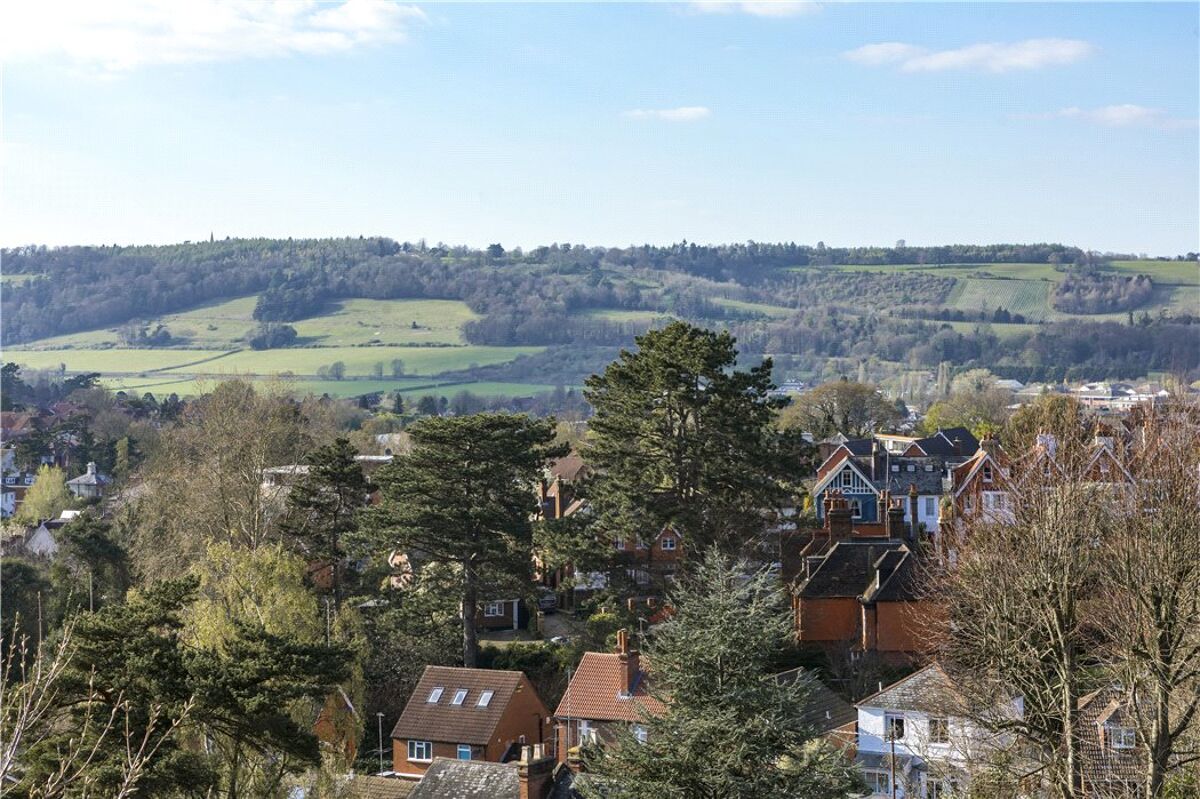 อสังหาริมทรัพย์สำหรับจำหน่าย Tower Hill, Dorking, Surrey, RH4