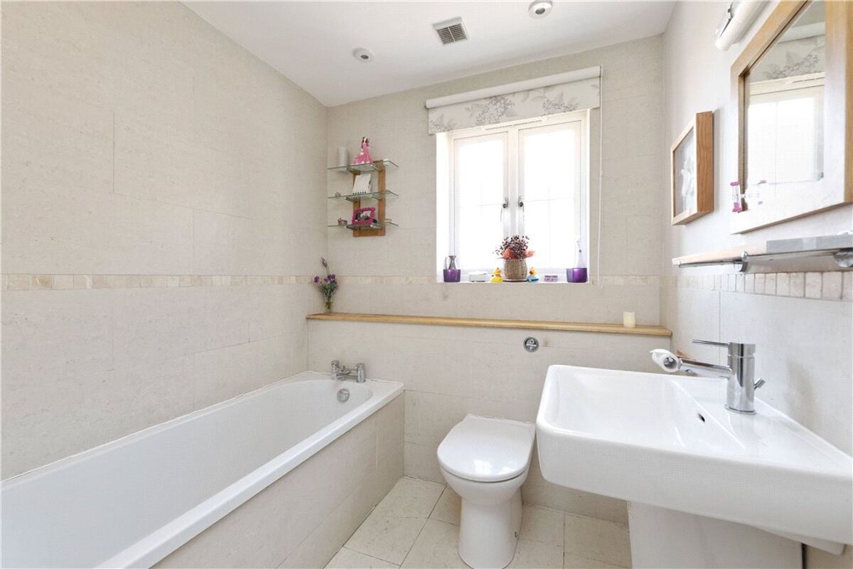 house for sale in Collingwood Crescent, Guildford, Surrey, GU1 GLD180435 Knight Frank