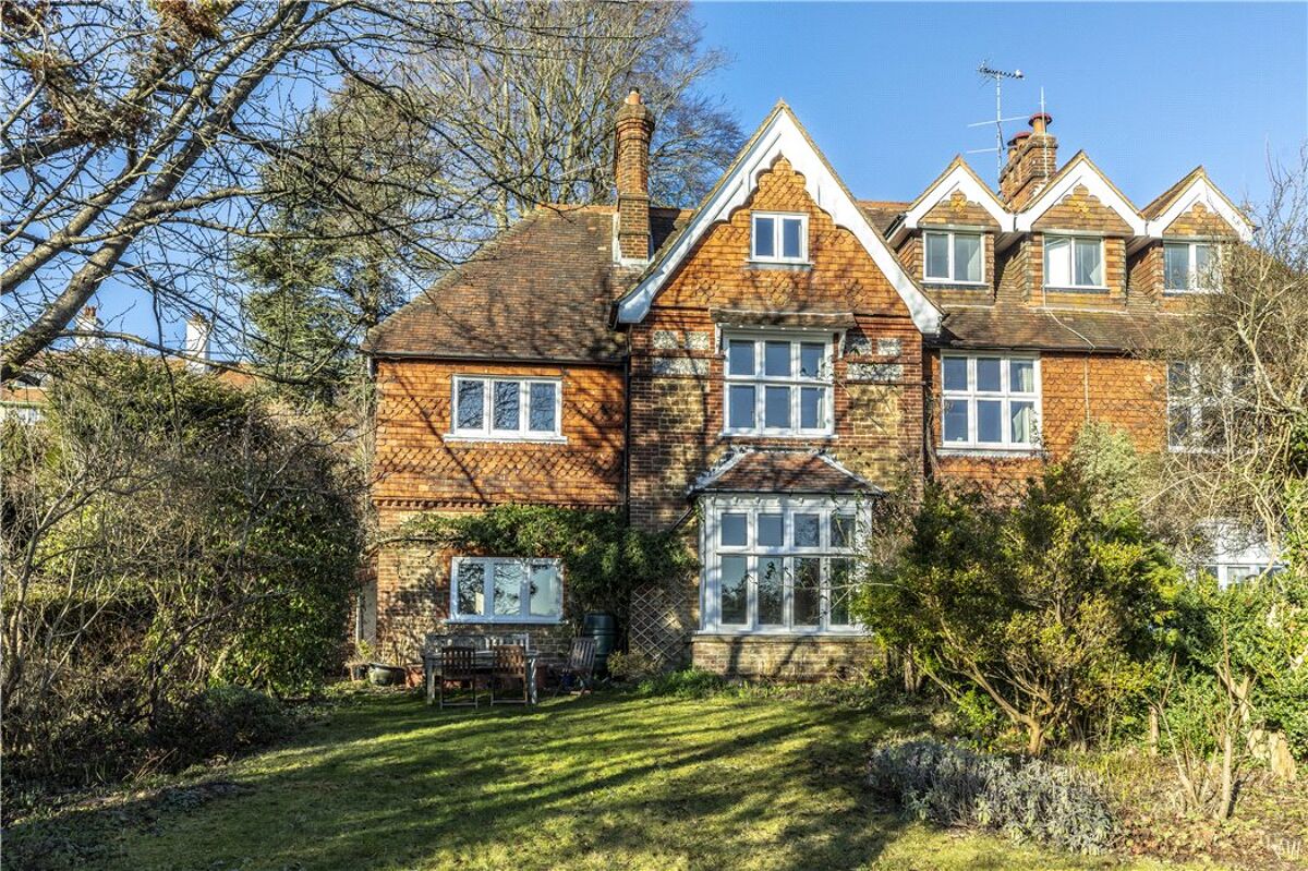 house for sale in Beech Lane, Guildford, Surrey, GU2 GLD190006