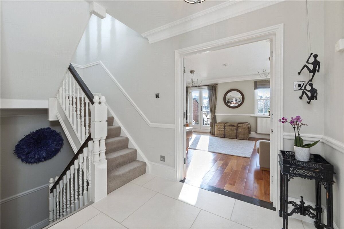 house for sale in Lancaster Avenue, Guildford, Surrey, GU1 GLD190053