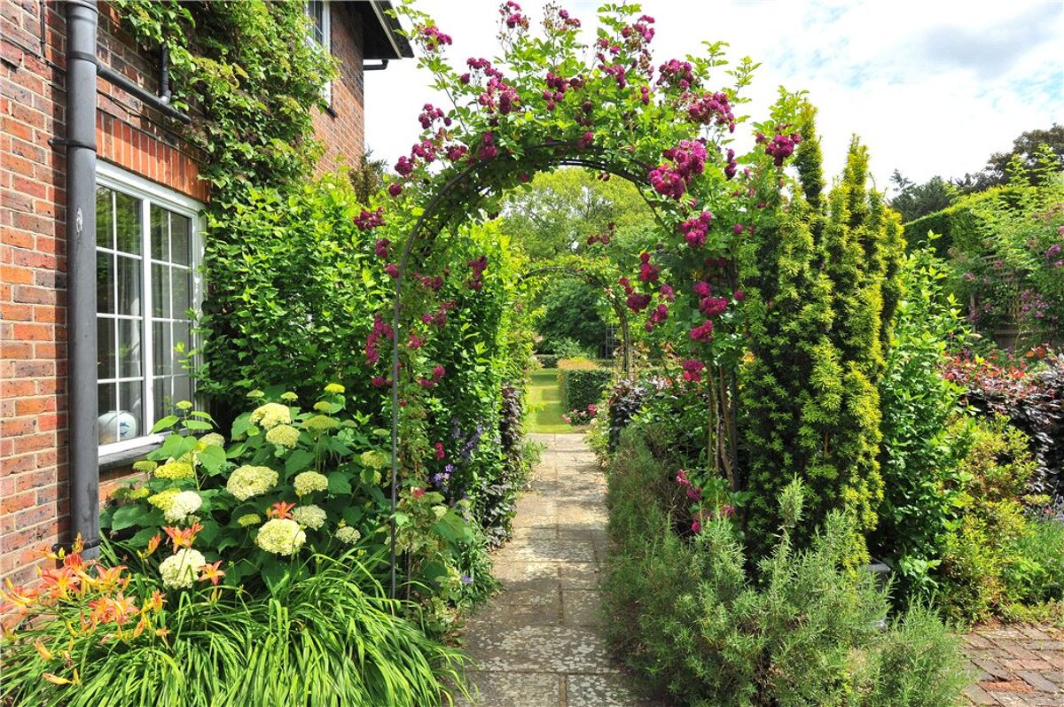 house for sale in Gosden Common, Bramley, Guildford, Surrey, GU5 GLD190058 Knight Frank