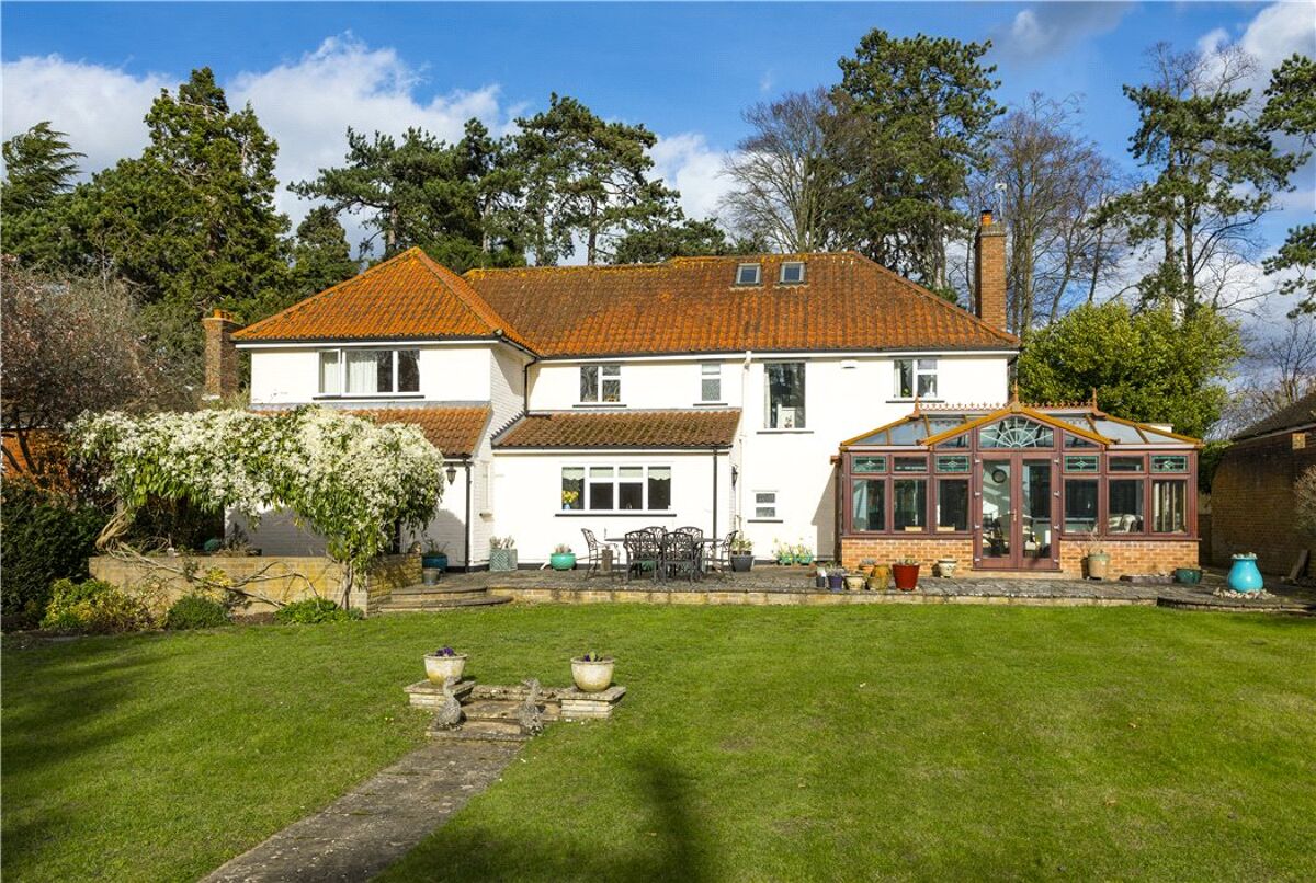 house for sale in Horseshoe Lane East, Guildford, Surrey, GU1