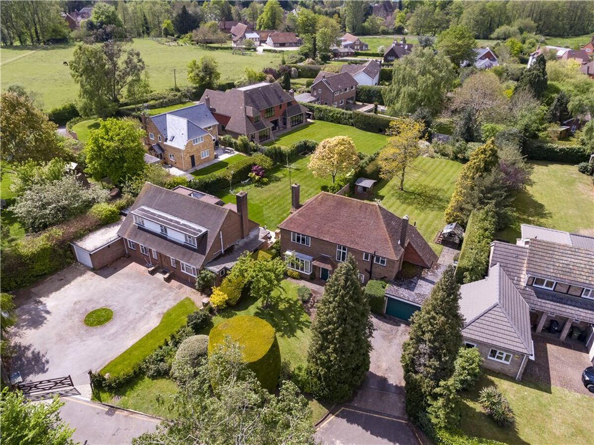 Onroerend goed te koop Clifford Manor Road, Guildford, Surrey, GU4