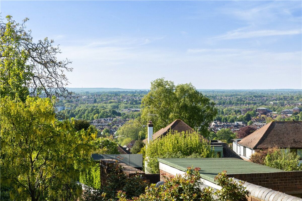 house for sale in Semaphore Road, Guildford, Surrey, GU1 GLD190122 Knight Frank house for sale in Semaphore Road, Guildford, Surrey, GU1 GLD190122 Knight Frank