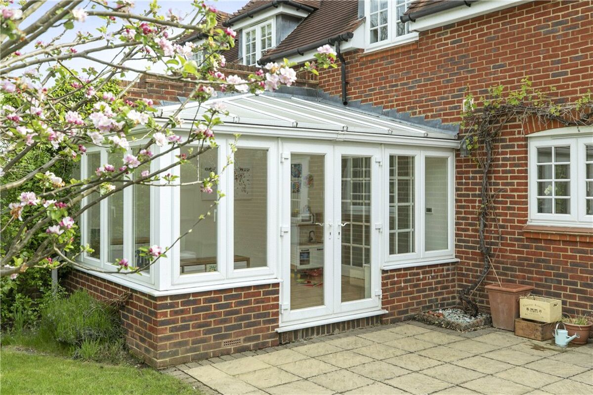 house for sale in Merrow Place, Guildford, Surrey, GU4 GLD190138