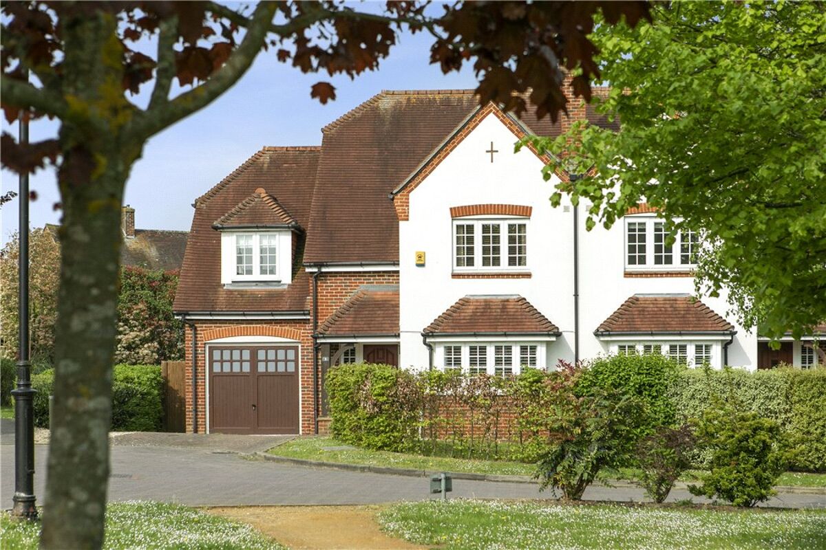 house for sale in Merrow Place, Guildford, Surrey, GU4 GLD190138 Knight Frank