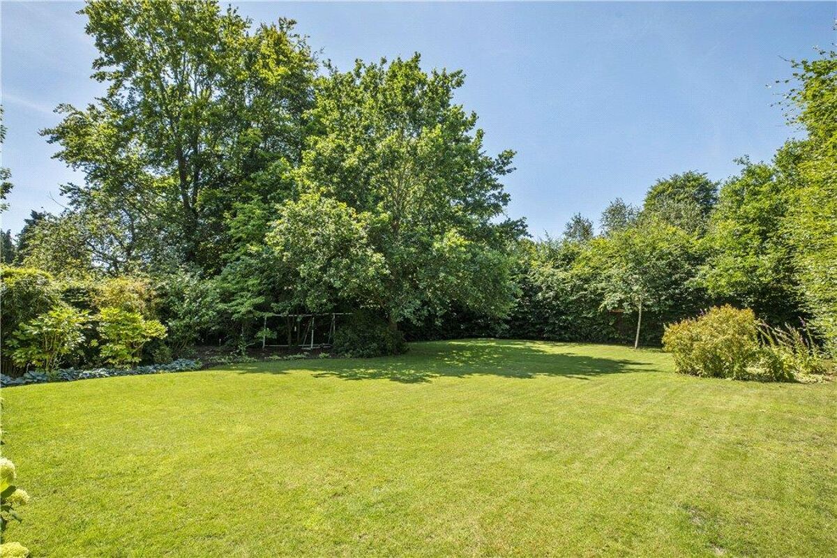 house for sale in Mark Way, Godalming, Surrey, GU7 GLD190186 Knight