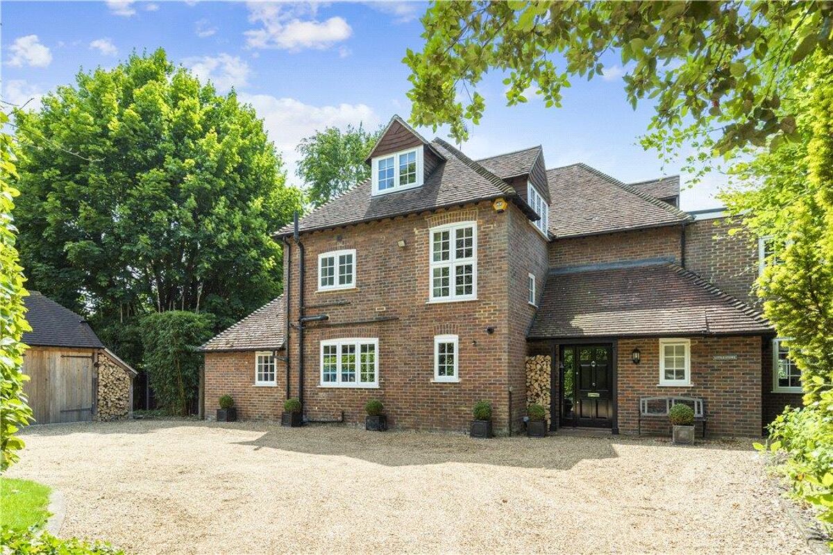 house for sale in Mark Way, Godalming, Surrey, GU7 GLD190186 Knight