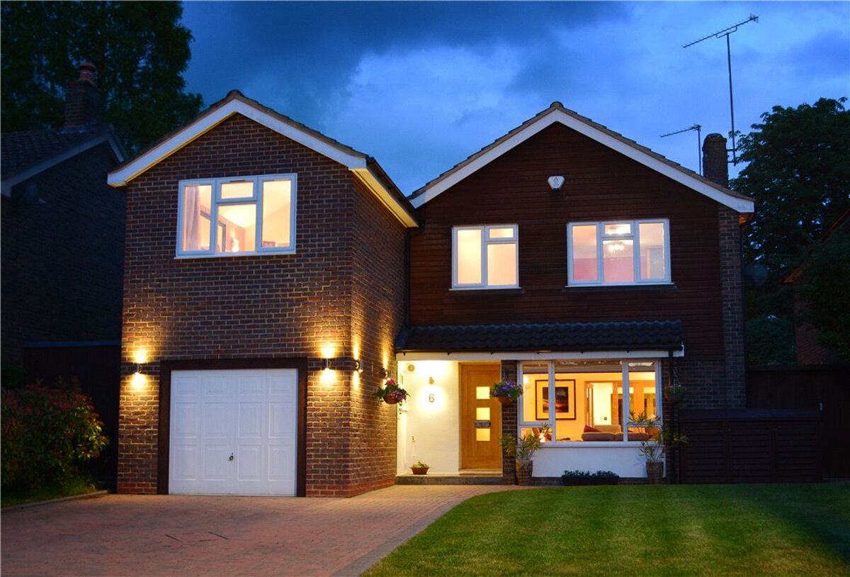 house for sale in Wykeham Road, Guildford, Surrey, GU1 GLD190194