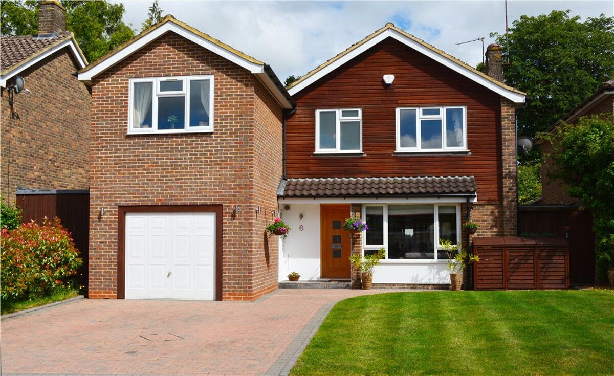 house for sale in Wykeham Road, Guildford, Surrey, GU1 GLD190194