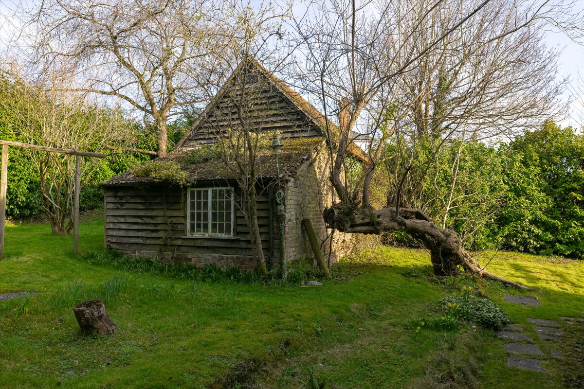 house for sale in The Common, Cranleigh, Surrey, GU6 GLD190213