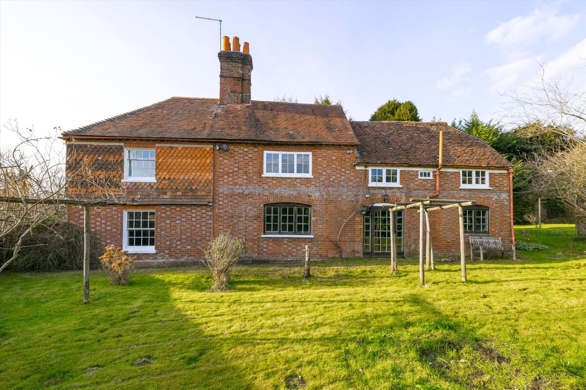 house for sale in The Common, Cranleigh, Surrey, GU6 GLD190213