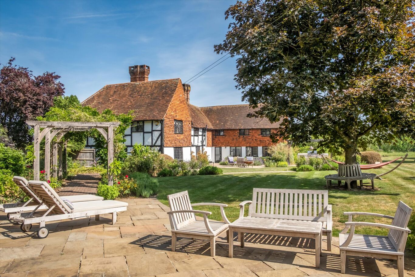 Image of Hungry Hill Lane, Nr Send, Woking, Surrey, GU23 7LG