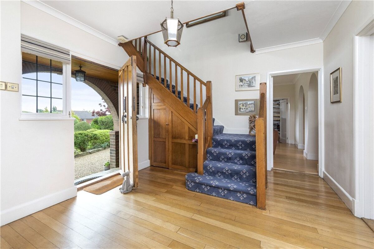 house for sale in Downside Road, Guildford, Surrey, GU4 GLD190294