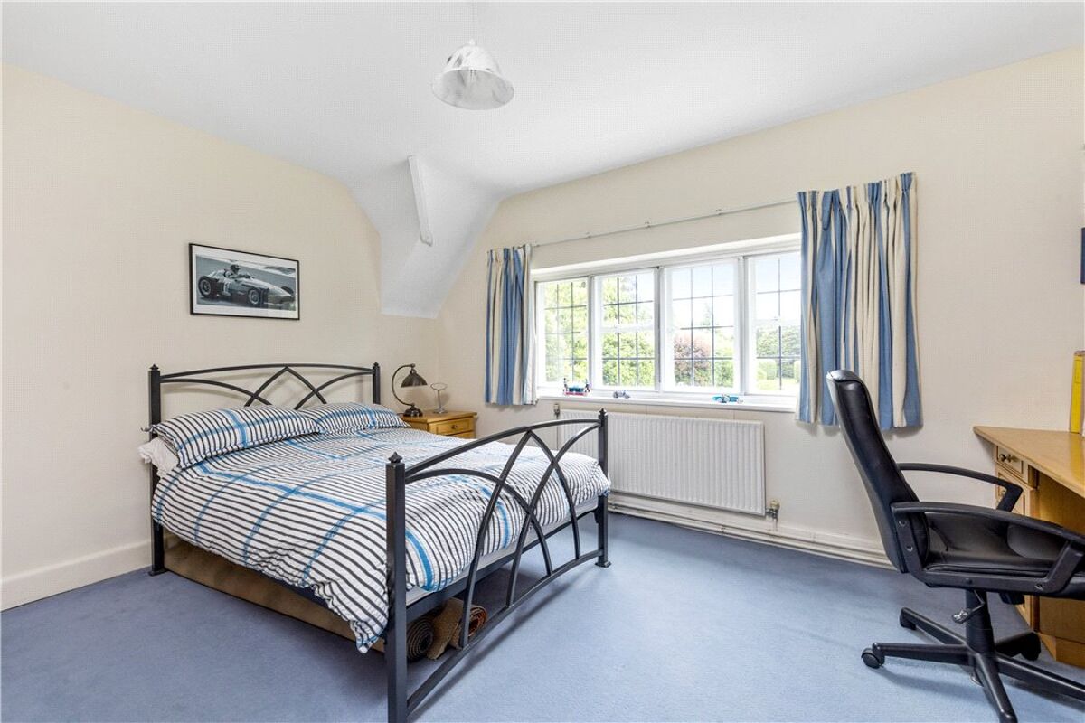 house for sale in Downside Road, Guildford, Surrey, GU4 GLD190294