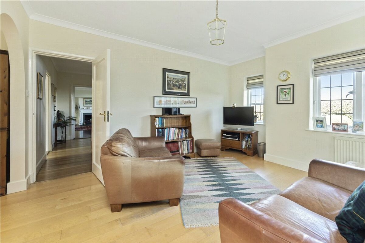 house for sale in Downside Road, Guildford, Surrey, GU4 GLD190294