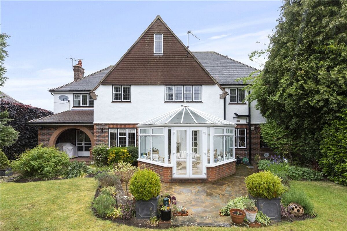 house for sale in Downside Road, Guildford, Surrey, GU4 GLD190294