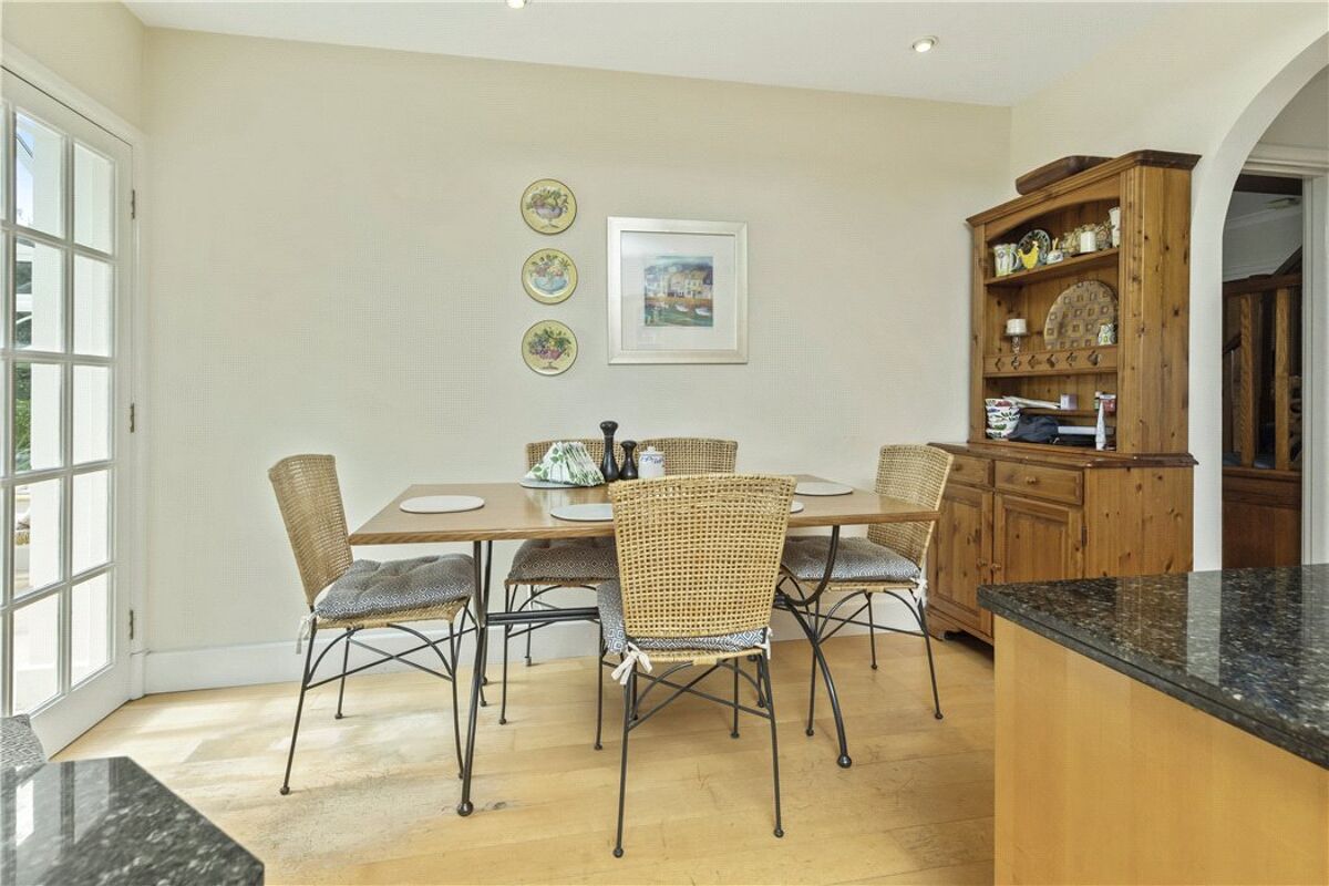 house for sale in Downside Road, Guildford, Surrey, GU4 GLD190294