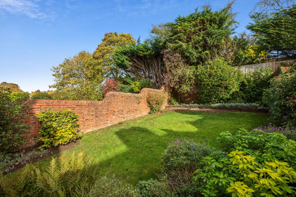 house for sale in South Hill, Guildford, Surrey, GU1 GLD190309