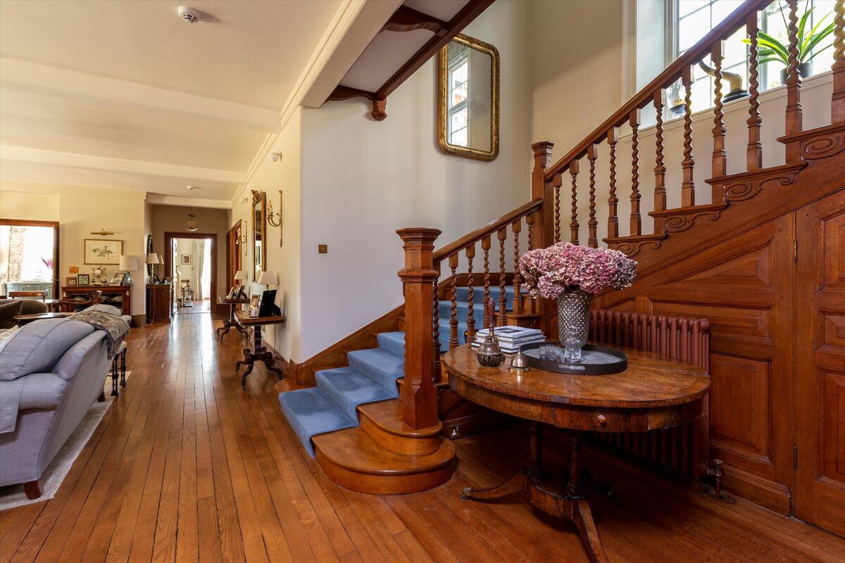 house for sale in Pook Hill, Chiddingfold, Godalming, Surrey, GU8