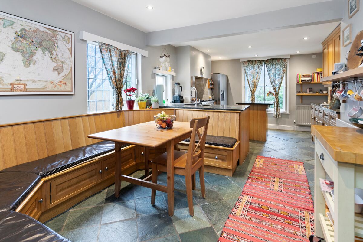 house for sale in Shalford Road, Guildford, Surrey, GU1 GLD190347