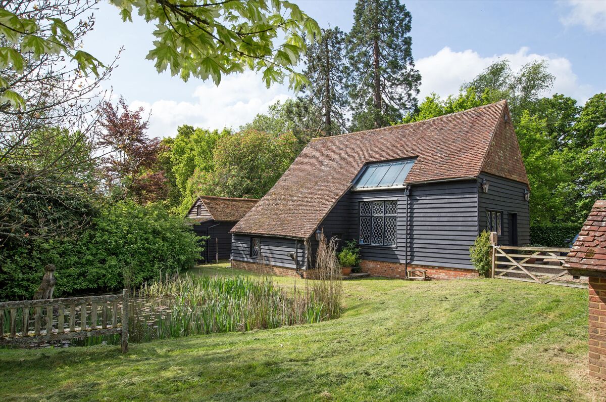 house for sale in Pickhurst Road, Chiddingfold, Godalming, Surrey, GU8