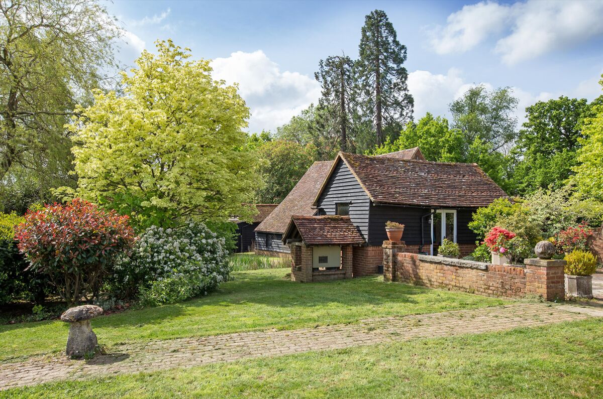 house for sale in Pickhurst Road, Chiddingfold, Godalming, Surrey, GU8