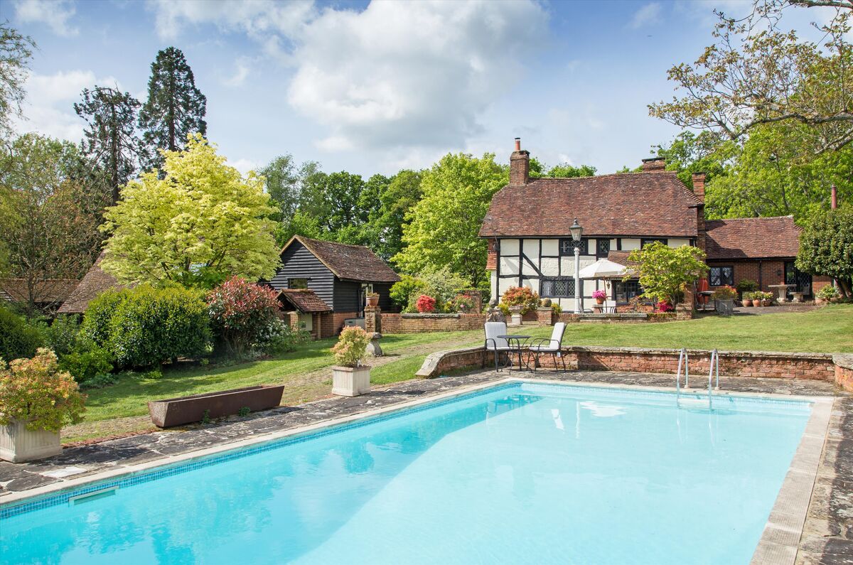 house for sale in Pickhurst Road, Chiddingfold, Godalming, Surrey, GU8