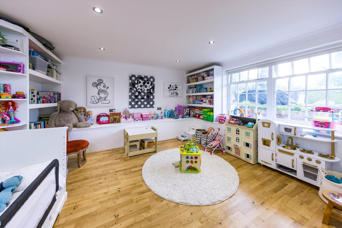 house for sale in Castle Hill, Guildford, Surrey, GU1. GLD190372