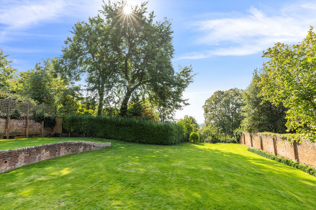 house for sale in Castle Hill, Guildford, Surrey, GU1. GLD190372