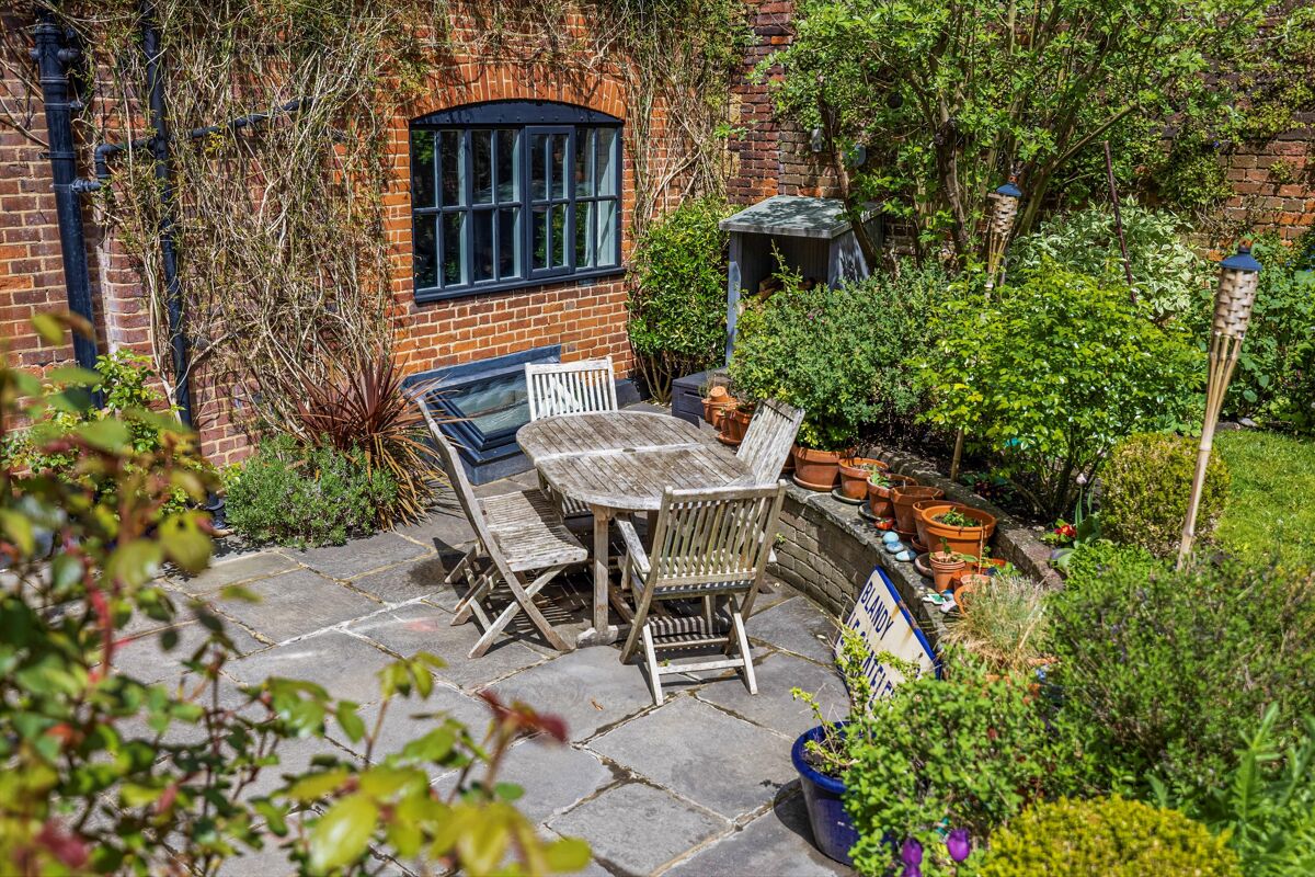 house for sale in Bury Fields, Guildford, Surrey, GU2. GLD190384