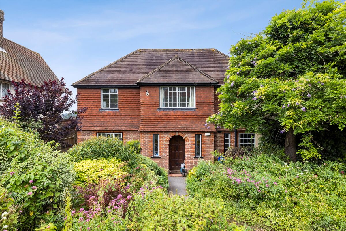 house for sale in Poyle Road, Guildford, Surrey, GU1 GLD190420